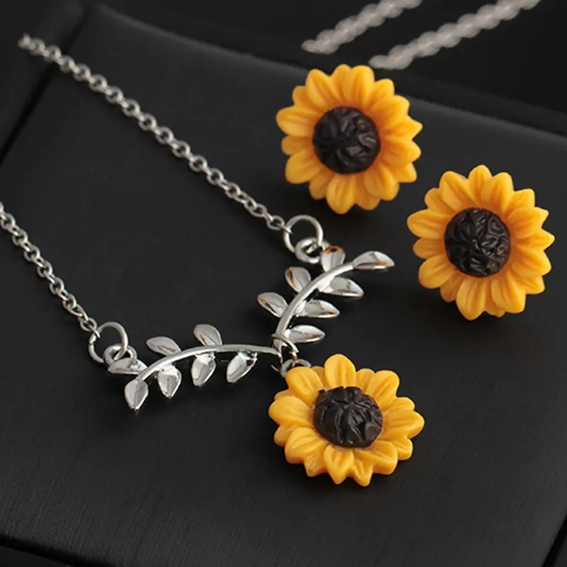 3pcs/set Lovely Fine Sunflower Jewelry Sets Necklace Earrings Alloy Jewelry Sets For Women Wedding Bijoux
3pcs/set Lovely Fine Sunflower Jewelry Sets Necklace Earrings Alloy Jewelry Sets For Women Wedding Bijoux
