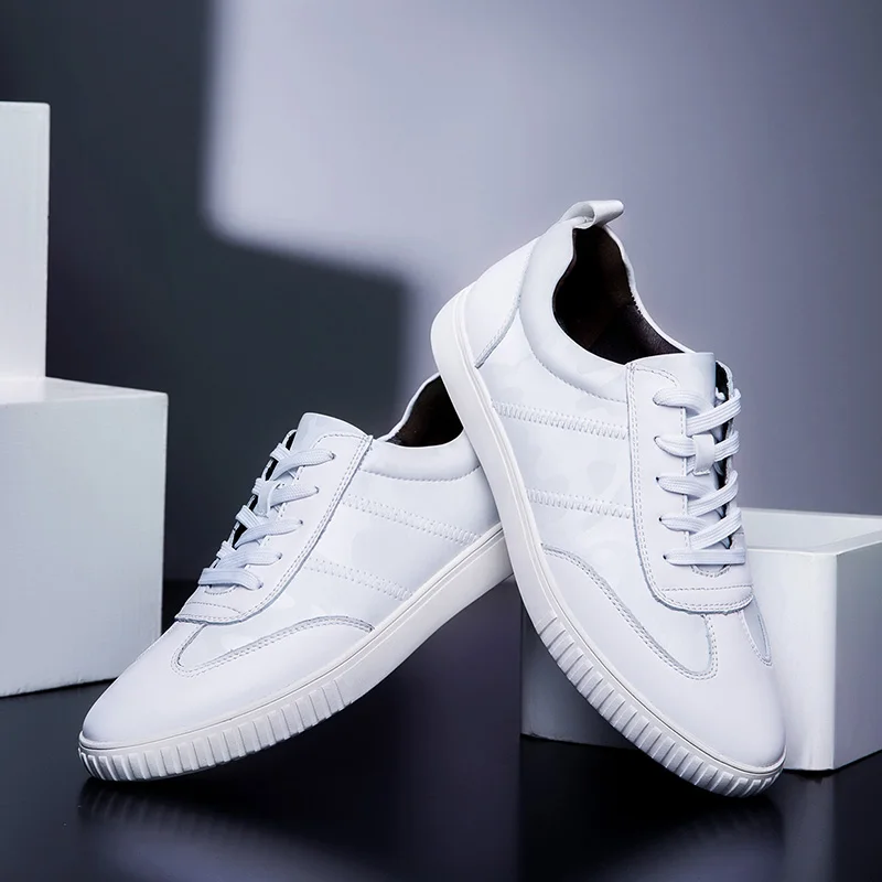 Men's Board Shoes Tide Sneakers Low-top Korean Version of The Wild Student Shoes Breathabl Men Loafers Zapatos De Hombre 37-45 *
Men's Board Shoes Tide Sneakers Low-top Korean Version of The Wild Student Shoes Breathabl Men Loafers Zapatos De Hombre 37-45 *