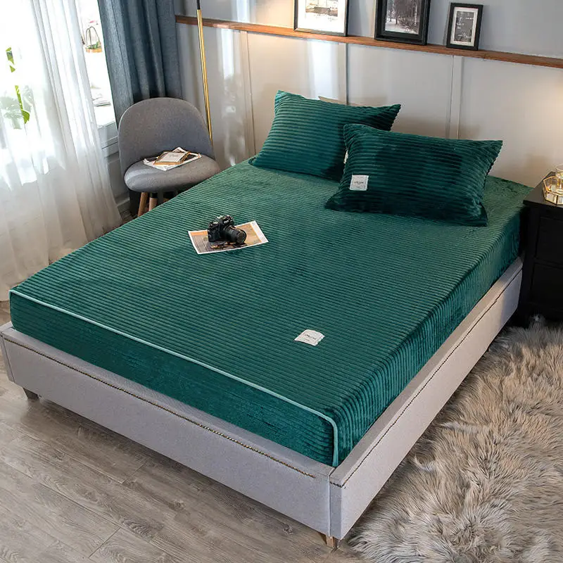 1 PC warm solid bed mattress set with four corners Fitted Sheet With Elastic Bed Polyester Mattress Cover 
1 PC warm solid bed mattress set with four corners Fitted Sheet With Elastic Bed Polyester Mattress Cover