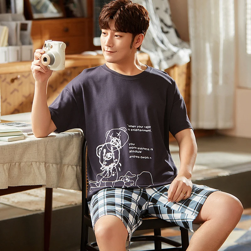Casual And Comfortable Men's Sleepwear Men's Family Clothes Suit Summer Cotton Round Neck Cartoon Bear Plaid Pants Home Wear 
Casual And Comfortable Men's Sleepwear Men's Family Clothes Suit Summer Cotton Round Neck Cartoon Bear Plaid Pants Home Wear