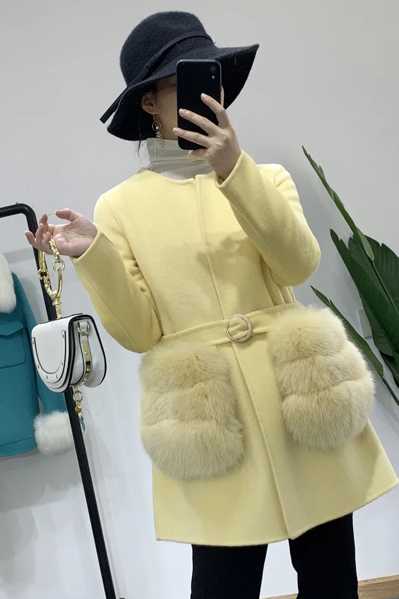 100% Wool Coat Female Fox Fur Pocket Double Sided Cashmere Outwear High Quality Korean Fashion Waistband Round Neck Winter Coat
100% Wool Coat Female Fox Fur Pocket Double Sided Cashmere Outwear High Quality Korean Fashion Waistband Round Neck Winter Coat