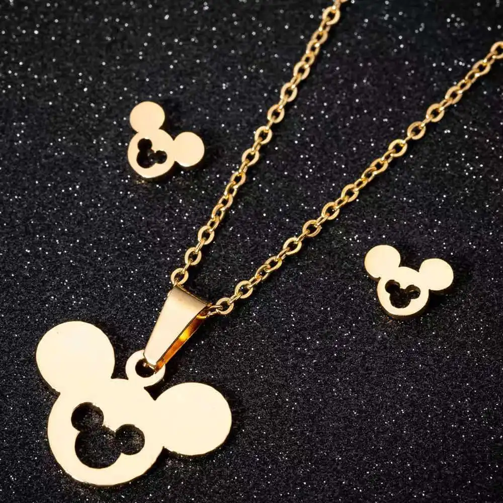 New Ladies Fashion Charm Pendants Necklace and Earrings Stainless Steel Set Simple and Cute Gifts Best Wholesale
New Ladies Fashion Charm Pendants Necklace and Earrings Stainless Steel Set Simple and Cute Gifts Best Wholesale