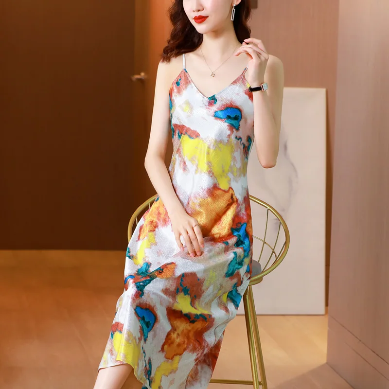 2021 Summer Fashion Women's Dresses Painted Printed Waist Slimming High-end Dress with Straps for Women V-Neck Sexy Knee-Length
2021 Summer Fashion Women's Dresses Painted Printed Waist Slimming High-end Dress with Straps for Women V-Neck Sexy Knee-Length