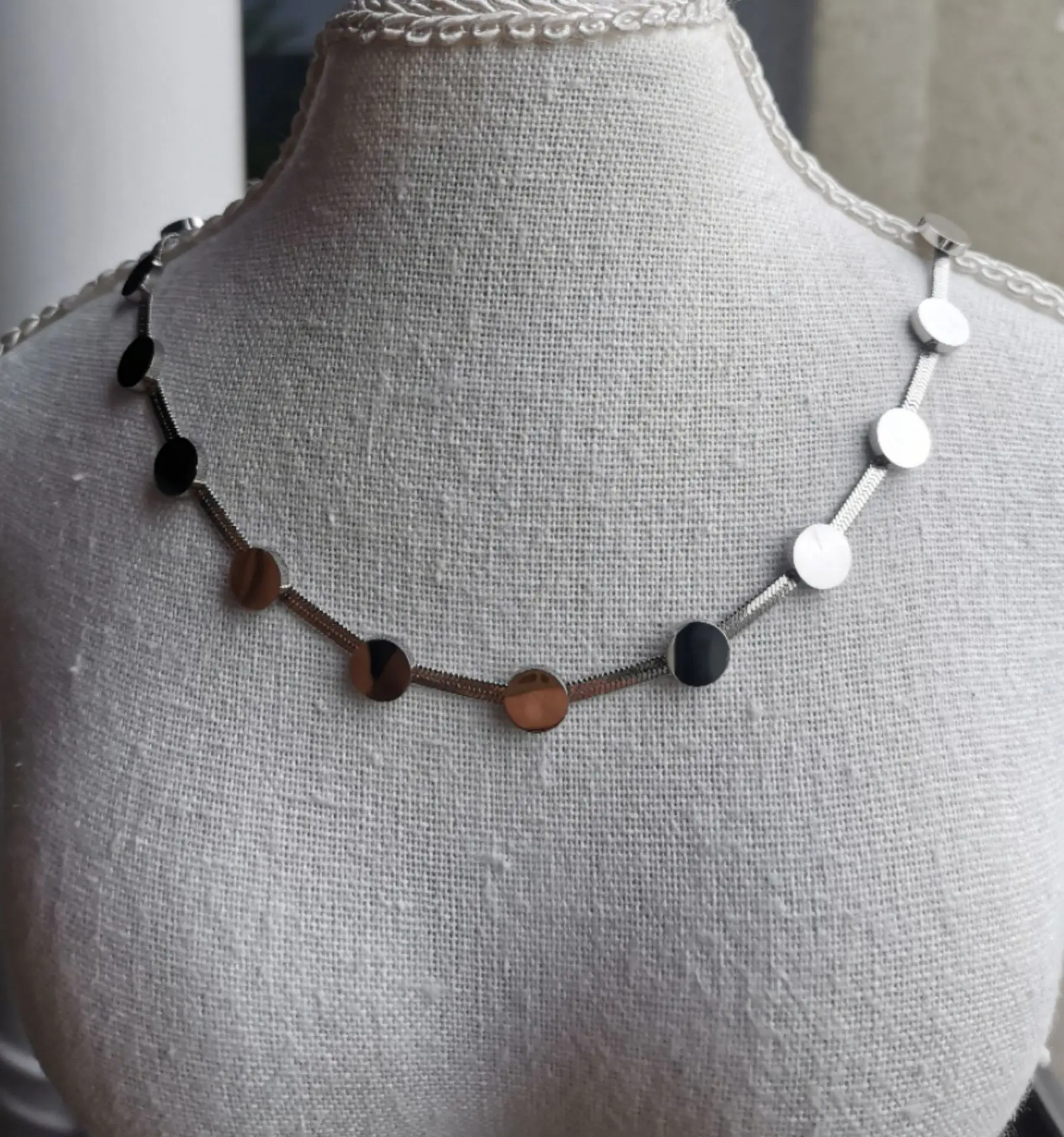 Japanese and Korean temperament long fashion titanium steel bracelet small round piece personality cool temperament clavicle nec
Japanese and Korean temperament long fashion titanium steel bracelet small round piece personality cool temperament clavicle nec