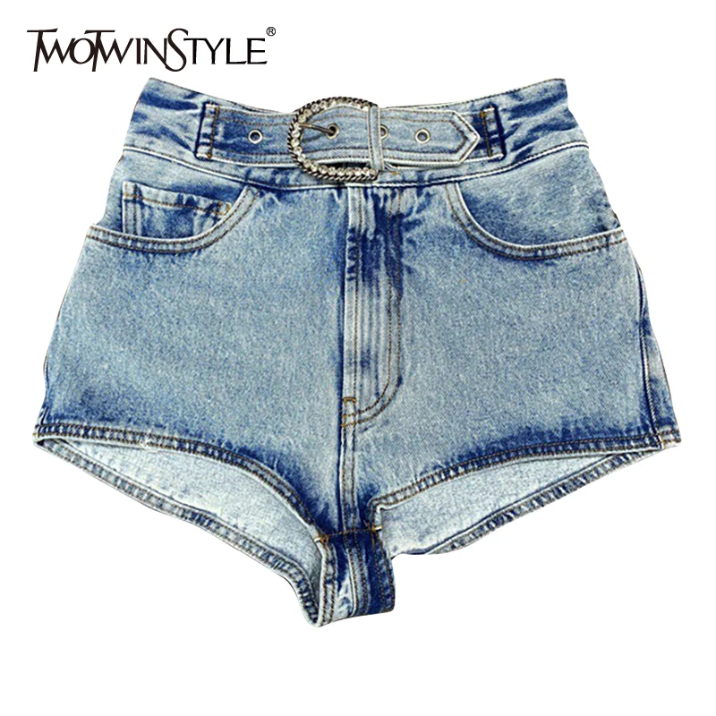 TWOTWINSTYLE Patchwork Denim Casual Shorts For Women High Waist Solid Short Pants Females Summer Clothing 2021 Fashion New Style
TWOTWINSTYLE Patchwork Denim Casual Shorts For Women High Waist Solid Short Pants Females Summer Clothing 2021 Fashion New Style
