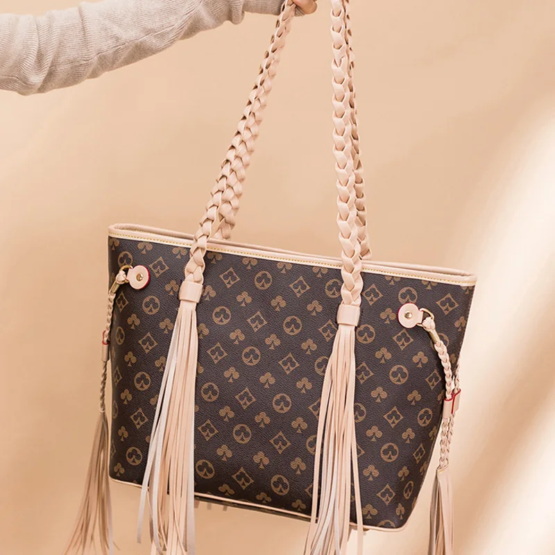 Woven Shopping Handbag Tassel Bag Women's Bag Shoulder Underarm Bag Trendy Tote Bag Large Capacity bag for women
Woven Shopping Handbag Tassel Bag Women's Bag Shoulder Underarm Bag Trendy Tote Bag Large Capacity bag for women