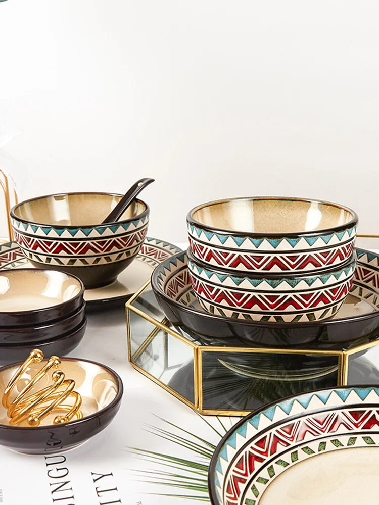 Yuquan regor ethnic style retro bowl set Bohemian bowl dish combination ceramic tableware family 4 people
Yuquan regor ethnic style retro bowl set Bohemian bowl dish combination ceramic tableware family 4 people