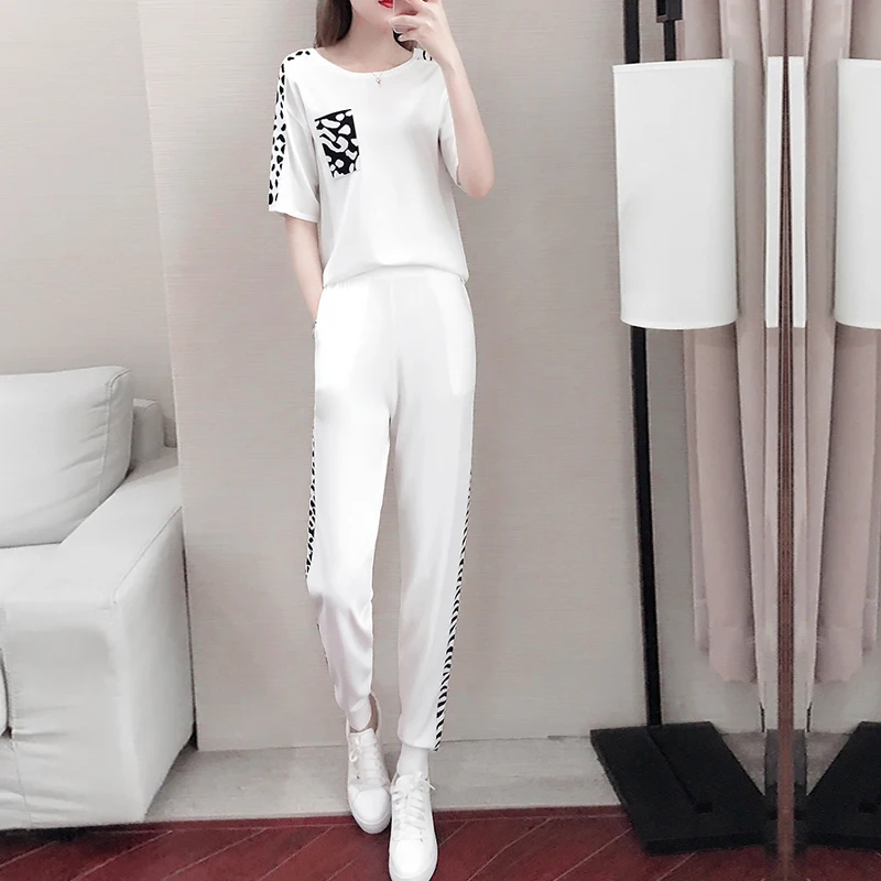 Casual Set Women Sweatshirt Pants Clothing New Fashionable Short Sleeve T Shirt Trouser White Print Two-Piece Outfit Leisure
Casual Set Women Sweatshirt Pants Clothing New Fashionable Short Sleeve T Shirt Trouser White Print Two-Piece Outfit Leisure