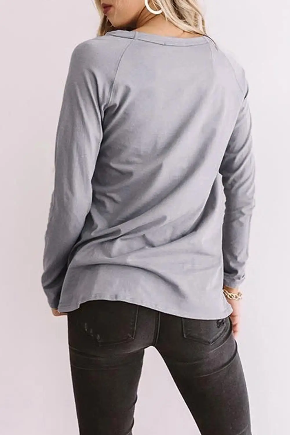 2020 Autumn New Fashion Loose Pure Color Casual Thin Women's Round Neck Long Sleeve Lip Print Torn Grey T-shirt
2020 Autumn New Fashion Loose Pure Color Casual Thin Women's Round Neck Long Sleeve Lip Print Torn Grey T-shirt