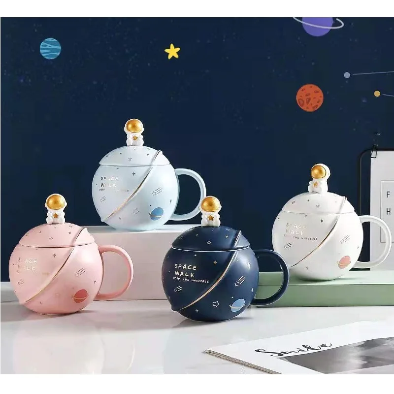 New Astronaut Planet Mugs Cartoon Ceramic Cup Round Creative Personality Gift Cup Drinking Cups Set Coffee Mug with Lid
New Astronaut Planet Mugs Cartoon Ceramic Cup Round Creative Personality Gift Cup Drinking Cups Set Coffee Mug with Lid