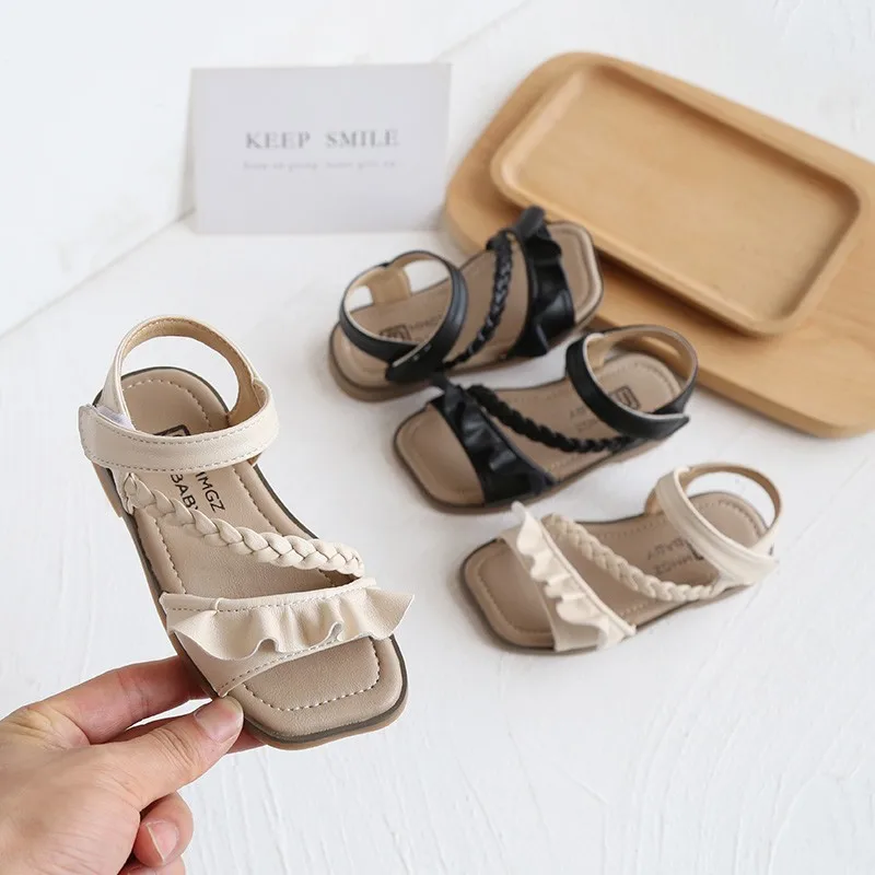 Kids Elegant Sandals New Fashion Summer Girls Children Pu Pleated Comfortable Rubber Beach Princess Sandal Toddler Baby Shoes 
Kids Elegant Sandals New Fashion Summer Girls Children Pu Pleated Comfortable Rubber Beach Princess Sandal Toddler Baby Shoes