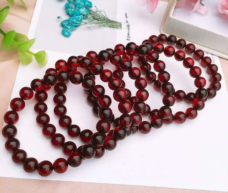 Браслет из натуральных бусин красного и янтарного цвета, 8 мм
Браслет из натуральных бусин красного и янтарного цвета, 8 мм