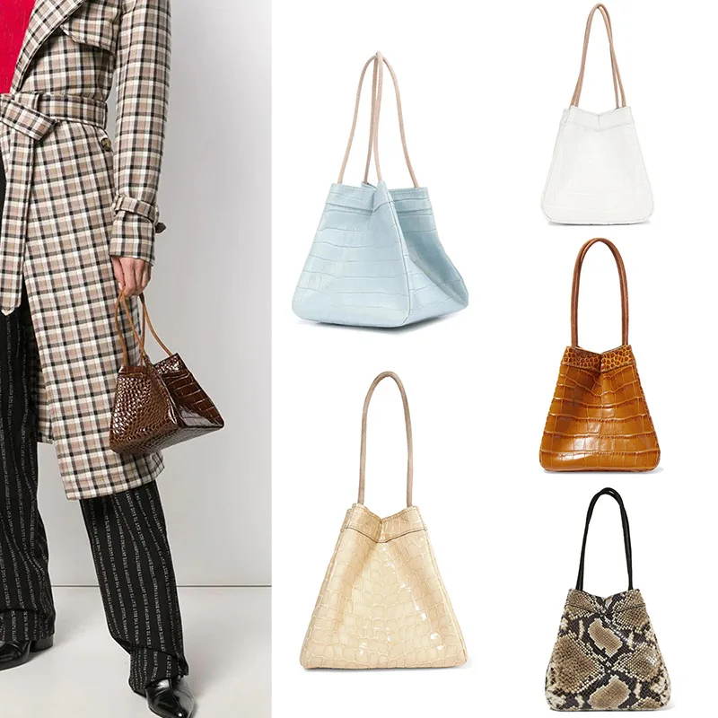 INS Network Red Hot sales Women's Leather Bags Hand Carry Mini Leather Crocodile Retro Bucket Bag Fashion
INS Network Red Hot sales Women's Leather Bags Hand Carry Mini Leather Crocodile Retro Bucket Bag Fashion