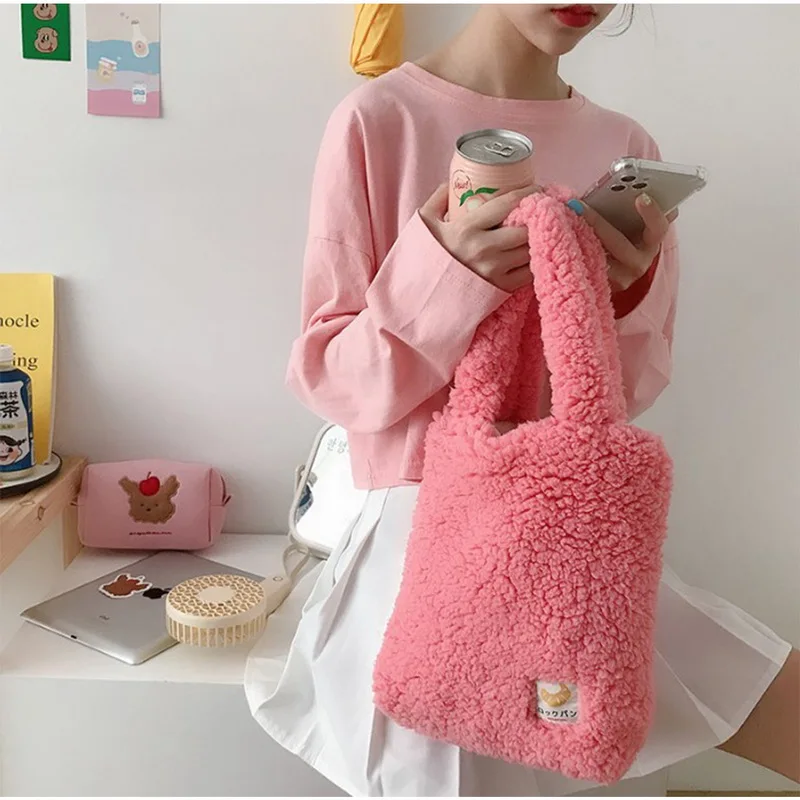 Winter Wool Plush Bags Large Capacity Cute Simple Shopping Tote Bags Fashion Women's Handbags 2021 New Shoulder Bags Female
Winter Wool Plush Bags Large Capacity Cute Simple Shopping Tote Bags Fashion Women's Handbags 2021 New Shoulder Bags Female