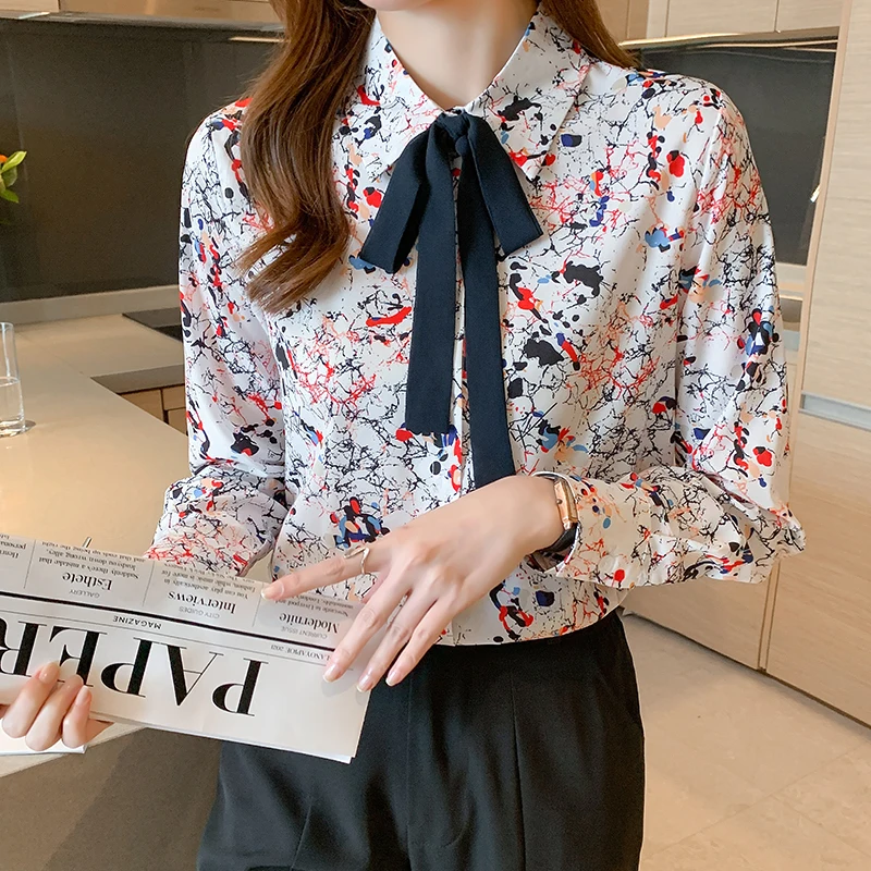 Silk Women's Blouse Loose Polo Girl's Shirt Summer Fashion Plus Size Chiffon Print Casual Long Sleeve Top Lady Blusas Houthion
Silk Women's Blouse Loose Polo Girl's Shirt Summer Fashion Plus Size Chiffon Print Casual Long Sleeve Top Lady Blusas Houthion