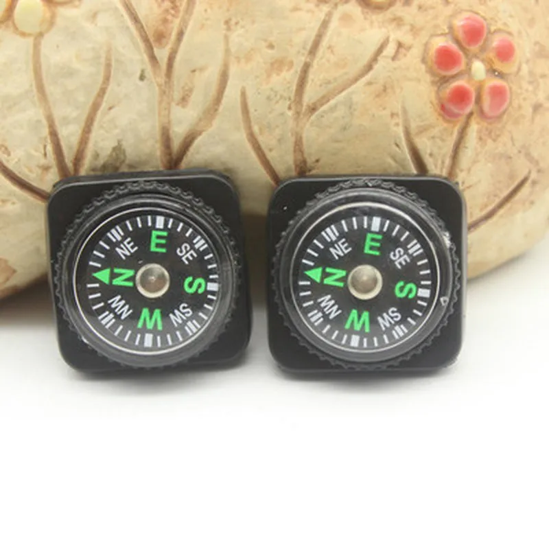 2pcs/lot portable Belt Buckle Mini Compass for Outdoor Camping Hiking Travel Emergency Survival Navigation Tool
2pcs/lot portable Belt Buckle Mini Compass for Outdoor Camping Hiking Travel Emergency Survival Navigation Tool