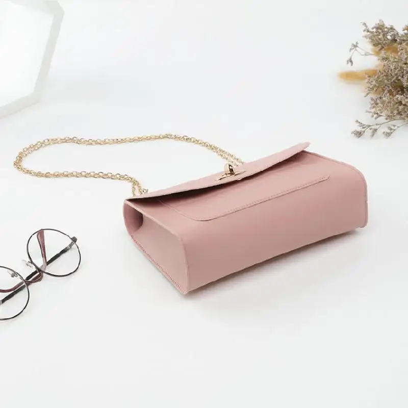 Solid Color chain Simple Small flap Bag Women's Designer Handbag 2020 High quality PU Leather Chain Mobile Phone Shoulder bag
Solid Color chain Simple Small flap Bag Women's Designer Handbag 2020 High quality PU Leather Chain Mobile Phone Shoulder bag