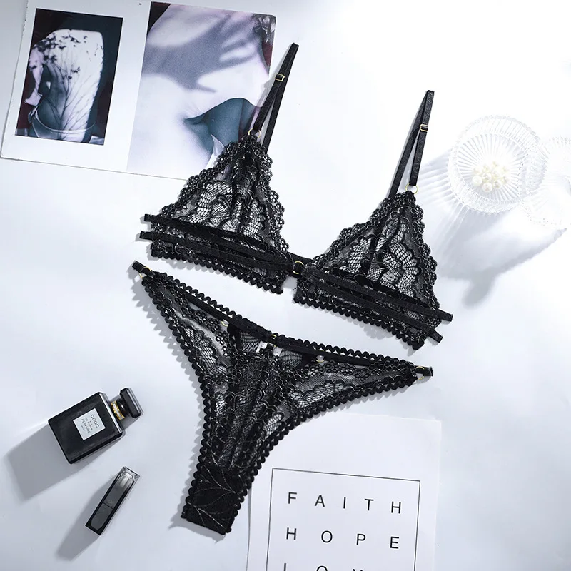 Lingerie Women's Underwear Wireless Bra And Panty Set Lace Erotic Lingerie 2 Piece Set Women Solid Sexy Underwear Set
Lingerie Women's Underwear Wireless Bra And Panty Set Lace Erotic Lingerie 2 Piece Set Women Solid Sexy Underwear Set