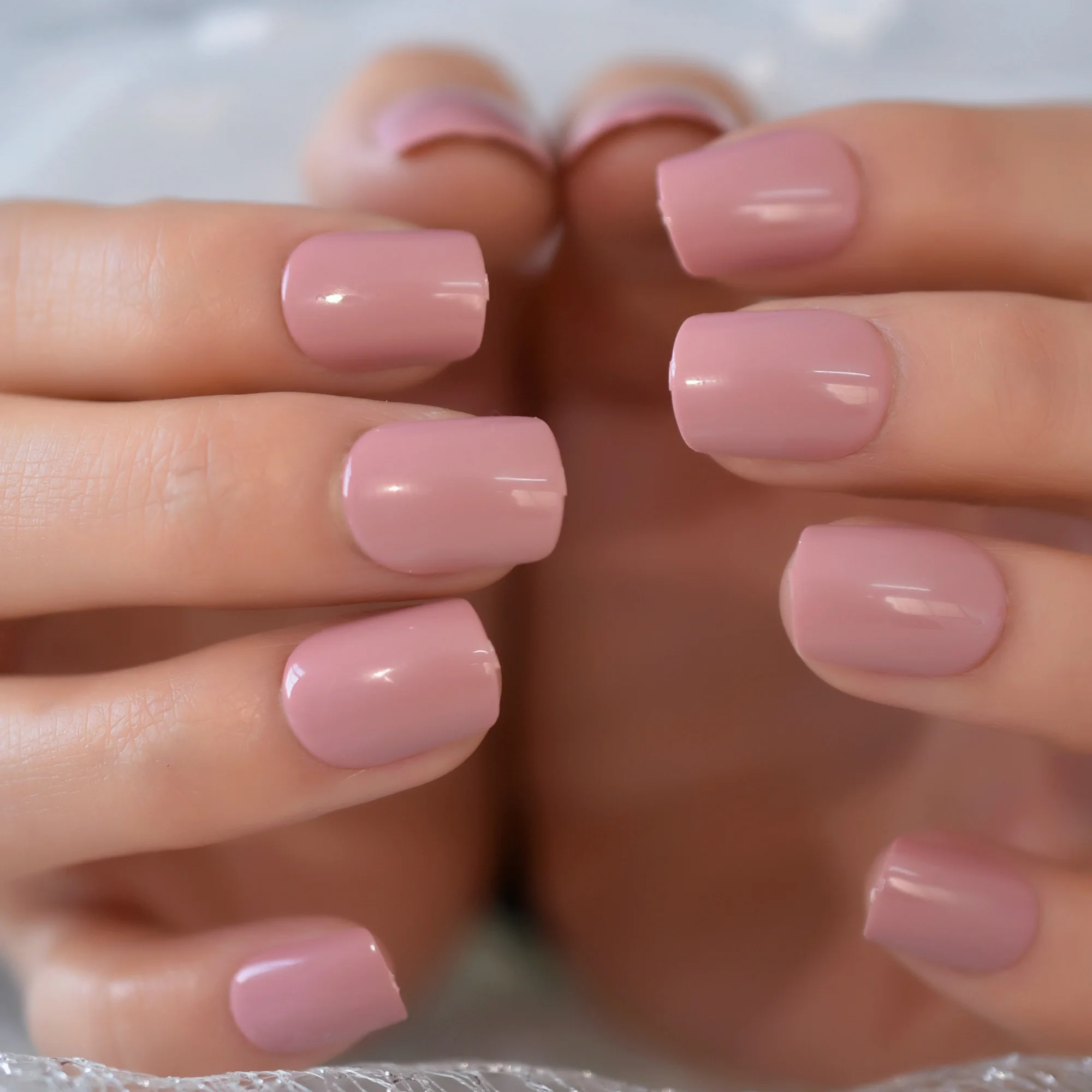 24 шт. розовый накладные ногти однотонные Цвет короткие УФ для ногтей квадратный полное покрытие нажмите на норковые искусственная аксессуа...
24 шт. розовый накладные ногти однотонные Цвет короткие УФ для ногтей квадратный полное покрытие нажмите на норковые искусственная аксессуа...