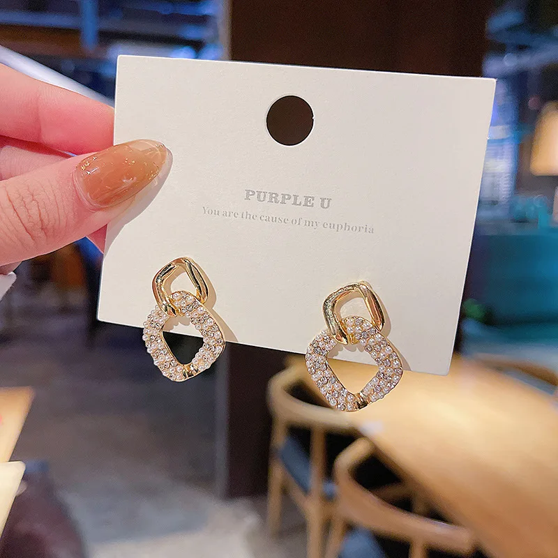 Wholesale Sterling Silvers Needle New Geometric Earrings Rhinestone Pearl Earrings Dropshipping
Wholesale Sterling Silvers Needle New Geometric Earrings Rhinestone Pearl Earrings Dropshipping