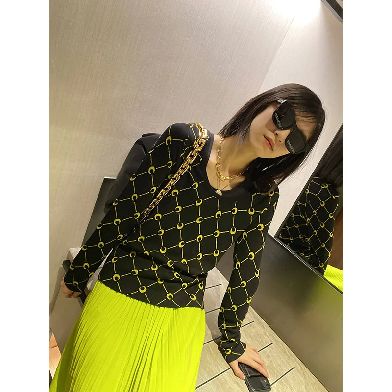 2021 Autumn Fashion Classic Trendy Brand Luxury Design Moon Print Slim Elastic d Bottomed Knitted Women Sweater M2
2021 Autumn Fashion Classic Trendy Brand Luxury Design Moon Print Slim Elastic d Bottomed Knitted Women Sweater M2