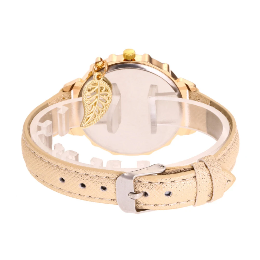 Fashion Simple Women Roman Numbers Rhinestone Inlaid Round Leaf Charm Women Faux Leather Band Round Quartz Wrist Watch Gift
Fashion Simple Women Roman Numbers Rhinestone Inlaid Round Leaf Charm Women Faux Leather Band Round Quartz Wrist Watch Gift