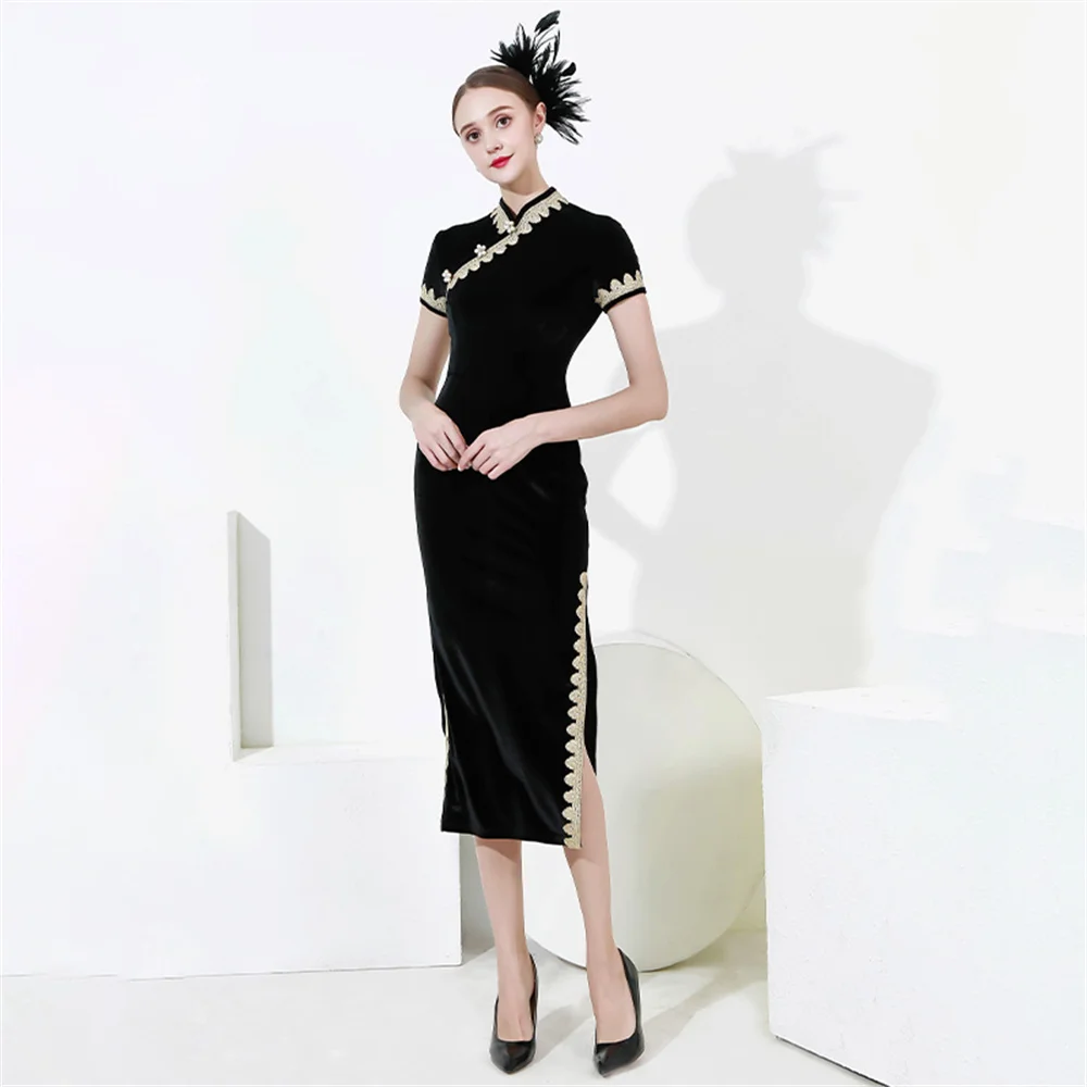 Chinese Qipao Dress for Women Velvet Mid-length Split Black Vintage Elegant Cheongsam
Chinese Qipao Dress for Women Velvet Mid-length Split Black Vintage Elegant Cheongsam