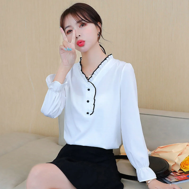 Women Spring Summer Style Chiffon Blouses Shirts lady Casual Long Flare Sleeve V-Neck Solid Color Blusas Tops DF3970
Women Spring Summer Style Chiffon Blouses Shirts lady Casual Long Flare Sleeve V-Neck Solid Color Blusas Tops DF3970
