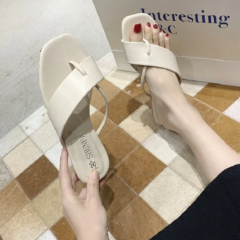 2021 Summer New Women's Slippers Flat Bottom Anti-skid PVC Clip Toe Flat Bottom Herringbone Slippers Indoor And Outdoor Sandals
2021 Summer New Women's Slippers Flat Bottom Anti-skid PVC Clip Toe Flat Bottom Herringbone Slippers Indoor And Outdoor Sandals