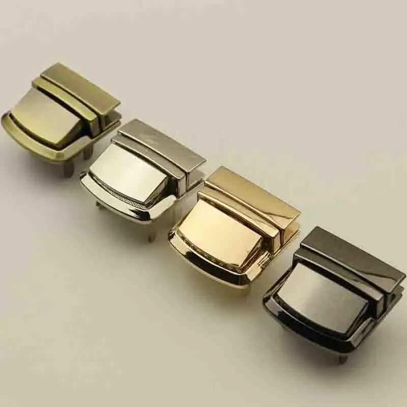 Metal Lock Buckle Rectangle Bag Case Buckle Clasp For Handbags Shoulder Bags Purse Tote Accessories DIY Silver Gold Bags Buckle
Metal Lock Buckle Rectangle Bag Case Buckle Clasp For Handbags Shoulder Bags Purse Tote Accessories DIY Silver Gold Bags Buckle