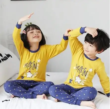 Пижамы для домашнего использования, хлопковая удобная одежда с длинными рукавами и круглым вырезом для девочек, детский пижамный комплект с мультяшным рисунком для мальчиков и девочек 
Пижамы для домашнего использования, хлопковая удобная одежда с длинными рукавами и круглым вырезом для девочек, детский пижамный комплект с мультяшным рисунком для мальчиков и девочек
