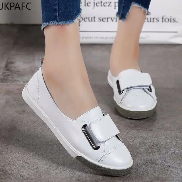 Genuine leather Korean version of all-match casual women's shoes a pedal lazy shoes flat bottom shoes sports running shoes
Genuine leather Korean version of all-match casual women's shoes a pedal lazy shoes flat bottom shoes sports running shoes