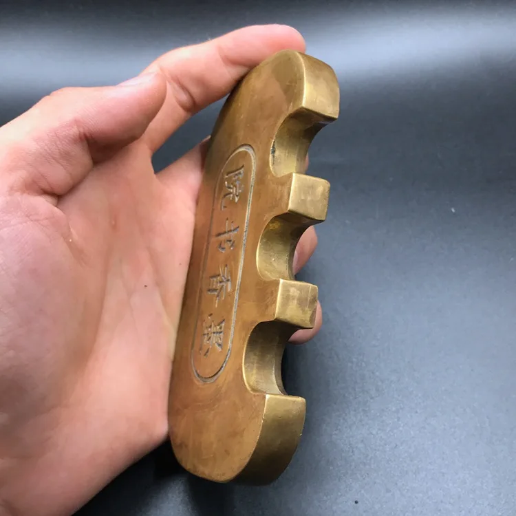 LAOJUNLU Imitation Antique Copper Pen Holder Dragon And Phoenix Playing Pearl
LAOJUNLU Imitation Antique Copper Pen Holder Dragon And Phoenix Playing Pearl