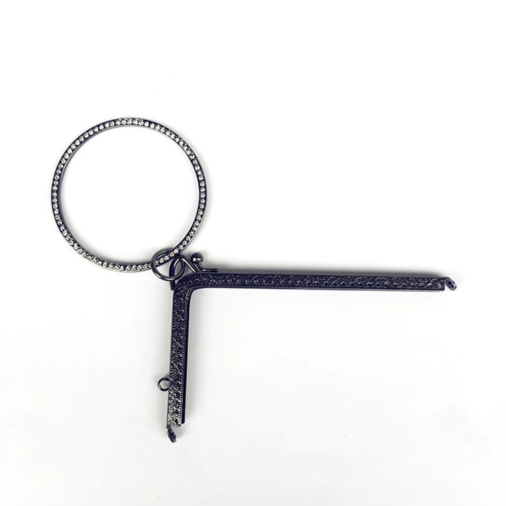 16.5cm L Shape Right Angle Embossed Purse Phone Bag Frame Lock Circle Wrist Clutch Wallet Mouth Clasp DIY Sewing Accessories
16.5cm L Shape Right Angle Embossed Purse Phone Bag Frame Lock Circle Wrist Clutch Wallet Mouth Clasp DIY Sewing Accessories
