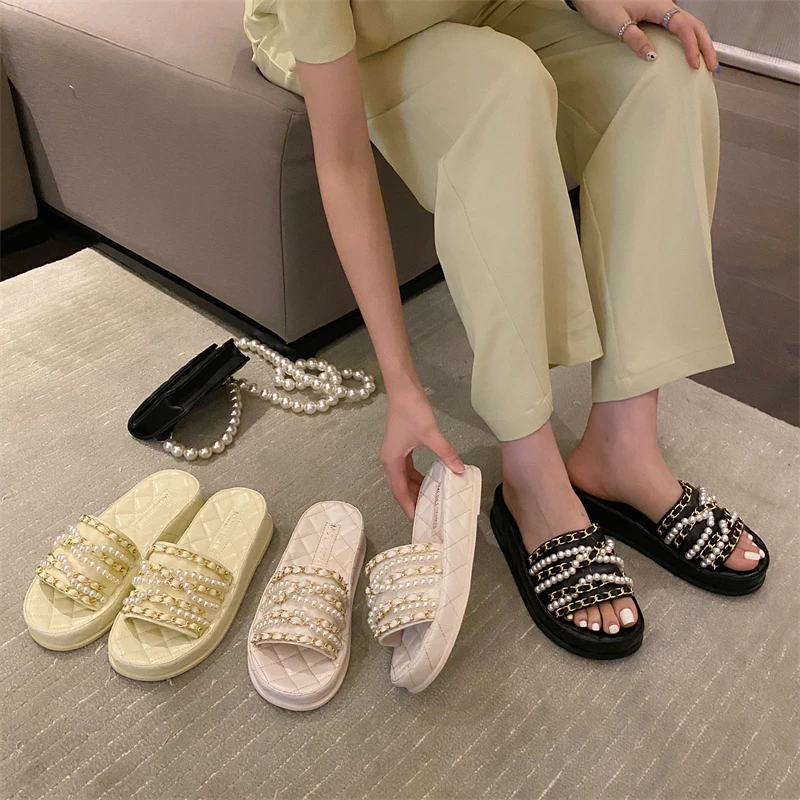 Summer Women Slippers Fashion Gold Chain Ladies Outdoor Slides Flat Heel Outdoor Casual Beach Sandal Shoes Flip Flops
Summer Women Slippers Fashion Gold Chain Ladies Outdoor Slides Flat Heel Outdoor Casual Beach Sandal Shoes Flip Flops