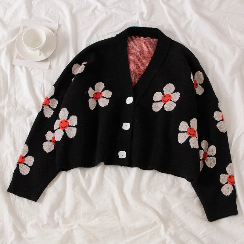 2021 Autumn Preppy Style Flower V Neck Knit Cardigans Sweaters Women Korean Style Loose Thicked Short Cute Sweater Casual Coats
2021 Autumn Preppy Style Flower V Neck Knit Cardigans Sweaters Women Korean Style Loose Thicked Short Cute Sweater Casual Coats