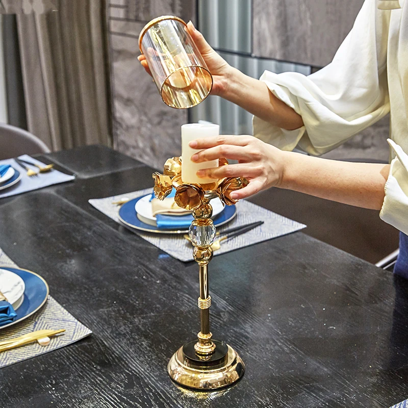 European Luxury Glass Candle Holder Dining Table Candle Holder Moroccan Metal Lantern Candelabros Wedding Decoration EB50ZT
European Luxury Glass Candle Holder Dining Table Candle Holder Moroccan Metal Lantern Candelabros Wedding Decoration EB50ZT