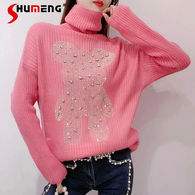 2021 Autumn New Female Fashion Cartoon Bear Hot Rhinestone Beads Turtleneck Knitted Top Women Sweet Thick Loose Pullover Sweater
2021 Autumn New Female Fashion Cartoon Bear Hot Rhinestone Beads Turtleneck Knitted Top Women Sweet Thick Loose Pullover Sweater