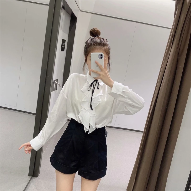 YOSIBCD Women 2021 Fashion With Bow Tied Ruffled Office Wear Blouses Vintage Long Sleeve Button-up Female Shirts Chic Tops
YOSIBCD Women 2021 Fashion With Bow Tied Ruffled Office Wear Blouses Vintage Long Sleeve Button-up Female Shirts Chic Tops