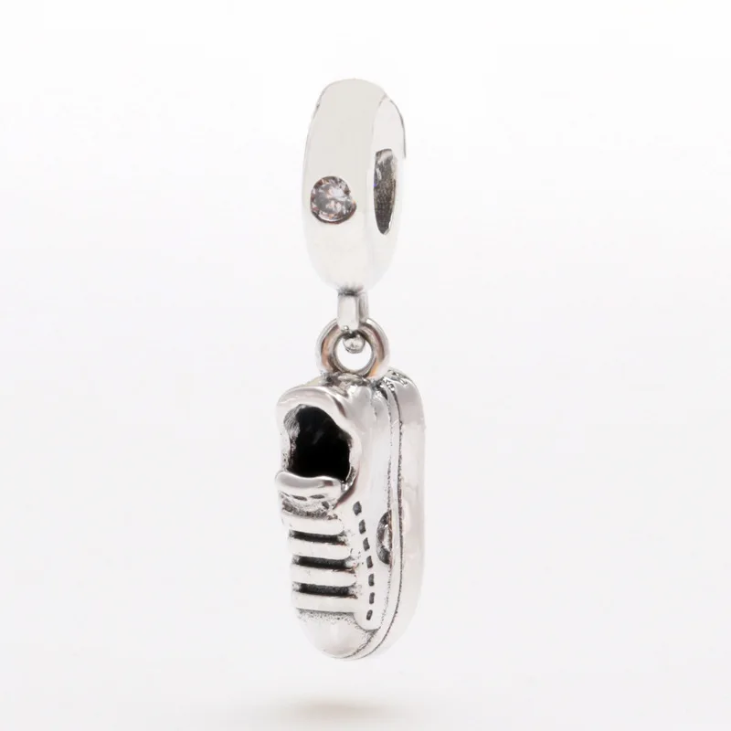 DoDoFly S925 Sterling Silver Sports Shoes Pendant Temperament Running Shoes Pendant Fit Original Charms Necklace
DoDoFly S925 Sterling Silver Sports Shoes Pendant Temperament Running Shoes Pendant Fit Original Charms Necklace