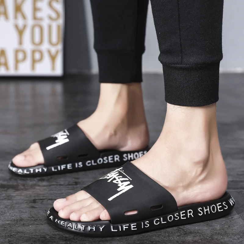 Men's Summer Shoes Flip Flop Indoor Slippers Men Home Brand Loafers Wear-resistant Shoes Flat Sandals Designer Outdoor Soft
Men's Summer Shoes Flip Flop Indoor Slippers Men Home Brand Loafers Wear-resistant Shoes Flat Sandals Designer Outdoor Soft