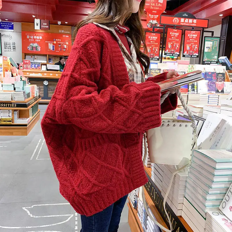 Autumn White Cotton Knitted Women Coat 2022 Solid Color V-neck Pockets OpenSwitch Female Jumpers Casaul Buttons Women Tops T04
Autumn White Cotton Knitted Women Coat 2022 Solid Color V-neck Pockets OpenSwitch Female Jumpers Casaul Buttons Women Tops T04