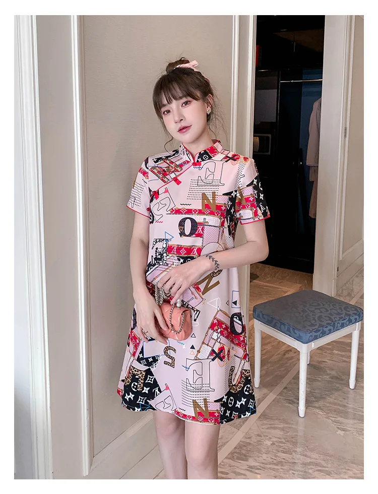 Loose Large Size Slim Slim Letter Printed Young Dress Summer New National Tide Improved Cheongsam
Loose Large Size Slim Slim Letter Printed Young Dress Summer New National Tide Improved Cheongsam