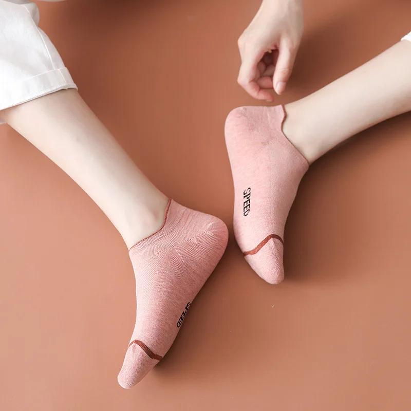 8 Pieces = 4 Pairs Of Men's Socks Sweat-absorbent Casual Letters Thin Breathable Cotton Sports Boat Socks Small Ear Socks
8 Pieces = 4 Pairs Of Men's Socks Sweat-absorbent Casual Letters Thin Breathable Cotton Sports Boat Socks Small Ear Socks
