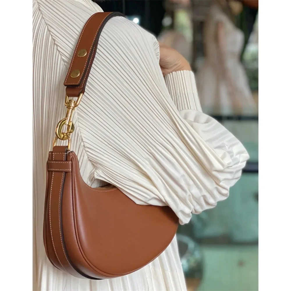 ladies AVA retro underarm bag casual all-match leather single shoulder bag adjustable shoulder strap fashionable half-moon bag
ladies AVA retro underarm bag casual all-match leather single shoulder bag adjustable shoulder strap fashionable half-moon bag