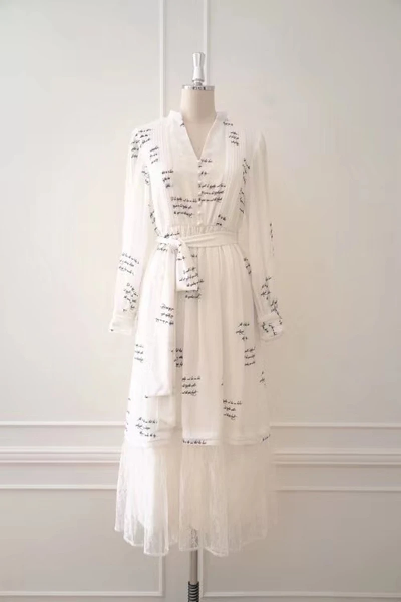2021 early spring new heavy industry lace stitching multi-layer lace long-sleeved dress women
2021 early spring new heavy industry lace stitching multi-layer lace long-sleeved dress women