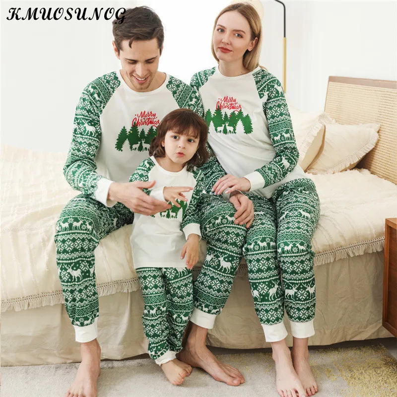 2021 Christmas Pajamas Set Family Green Printed Long Sleeve + Pants Pajamas Set Father Mommy And Me Clothes Family Sleepwear
2021 Christmas Pajamas Set Family Green Printed Long Sleeve + Pants Pajamas Set Father Mommy And Me Clothes Family Sleepwear