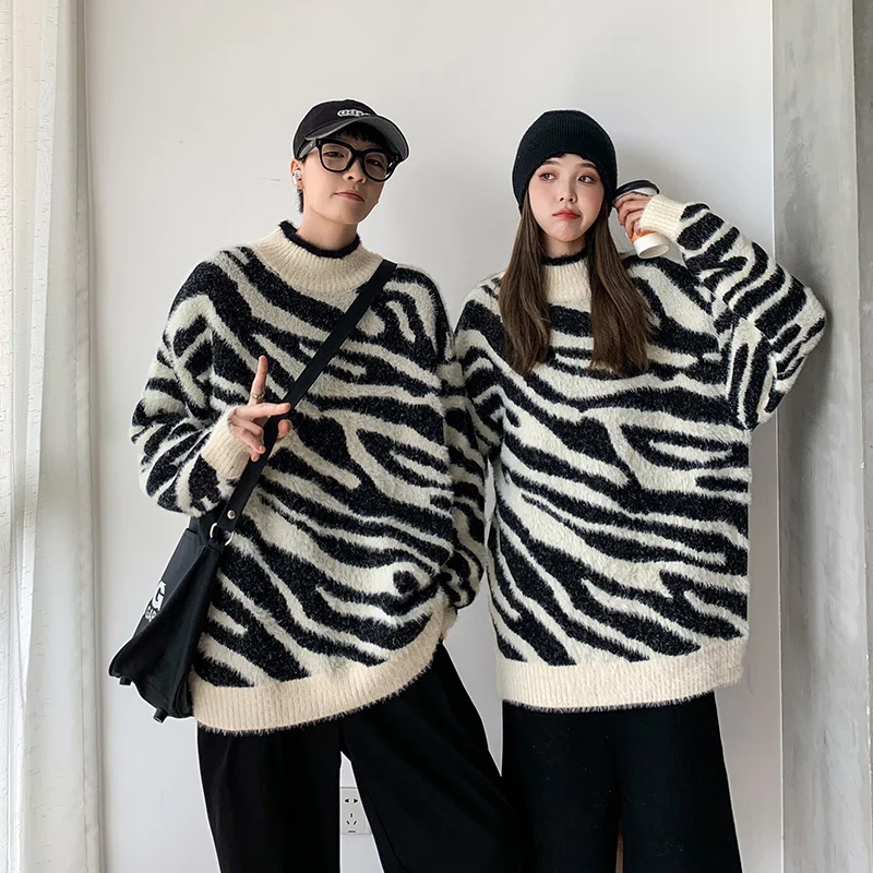 Autumn Winter Striped Sweater Men Warm Fashion Retro Knitted Pullover Men Korean Loose Casual Long-sleeved Sweater Mens Jumper
Autumn Winter Striped Sweater Men Warm Fashion Retro Knitted Pullover Men Korean Loose Casual Long-sleeved Sweater Mens Jumper
