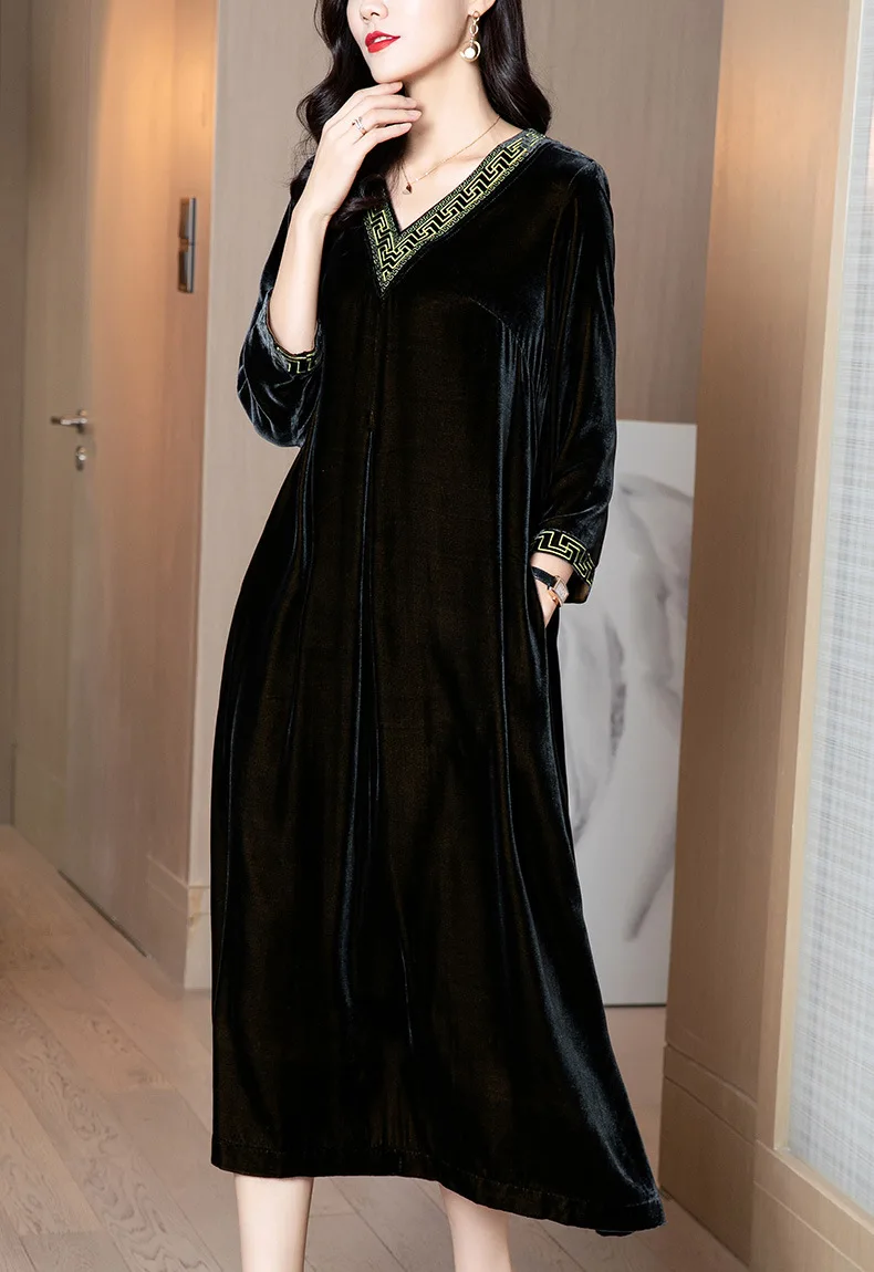 Shangpinzhen velvet dress women's 2020 spring new heavy industry embroidered loose and thin real velvet skirt
Shangpinzhen velvet dress women's 2020 spring new heavy industry embroidered loose and thin real velvet skirt