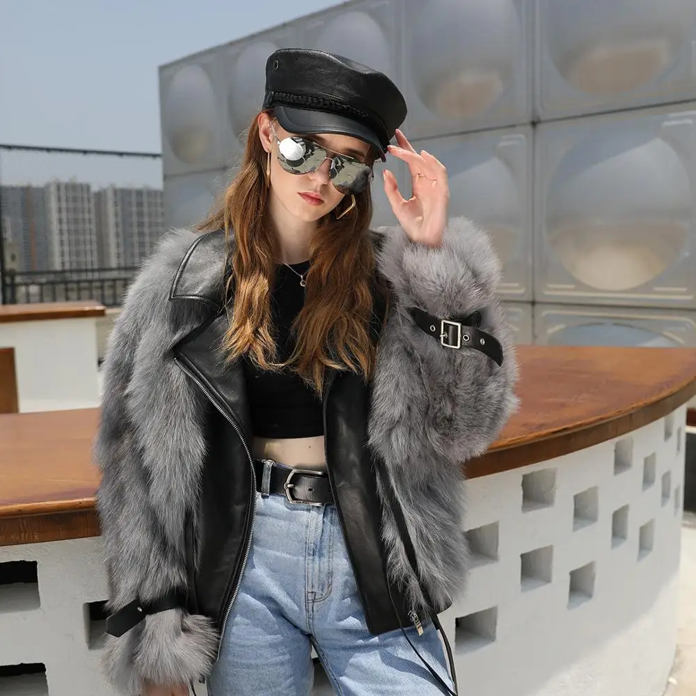Real Fox Fur coat Thick Warm Flocky Natural Fur Jacket Luxury Fashion Women Outerwear Winter Jacket 2020 Winter New
Real Fox Fur coat Thick Warm Flocky Natural Fur Jacket Luxury Fashion Women Outerwear Winter Jacket 2020 Winter New